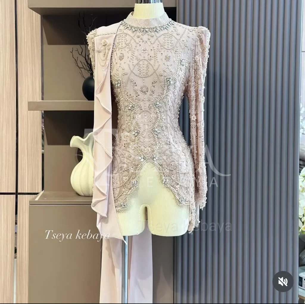 KAYONA NUDE