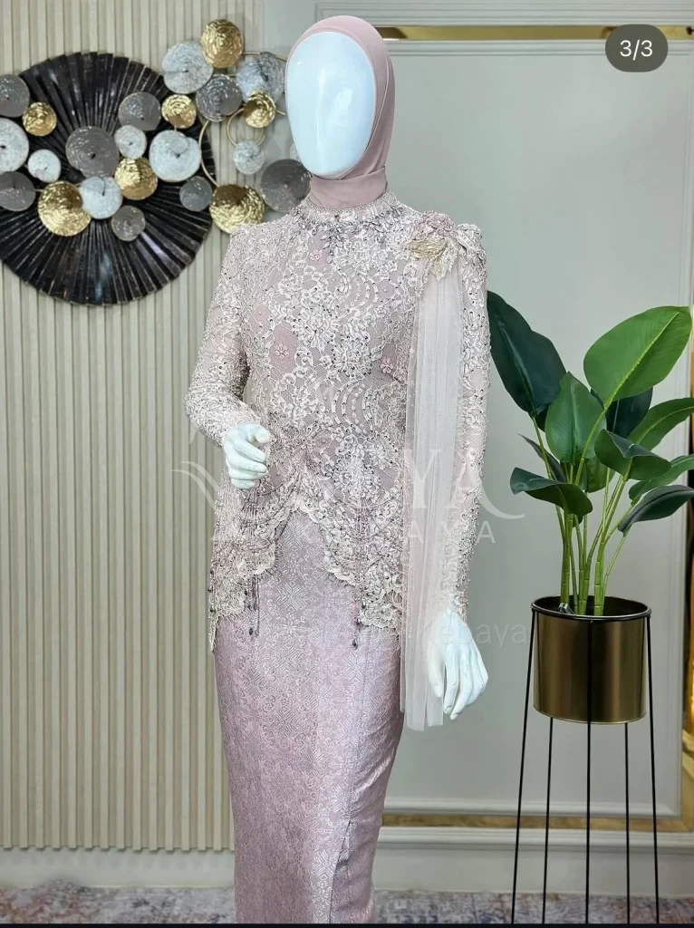 PAVITA PINKNUDE
